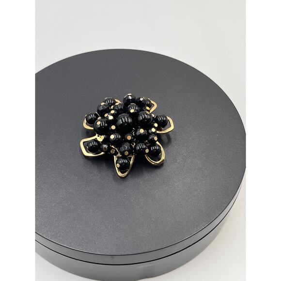 Trina Turk Signed Designer Black Beaded Gold Plated Large Cluster Brooch - Picture 4 of 9